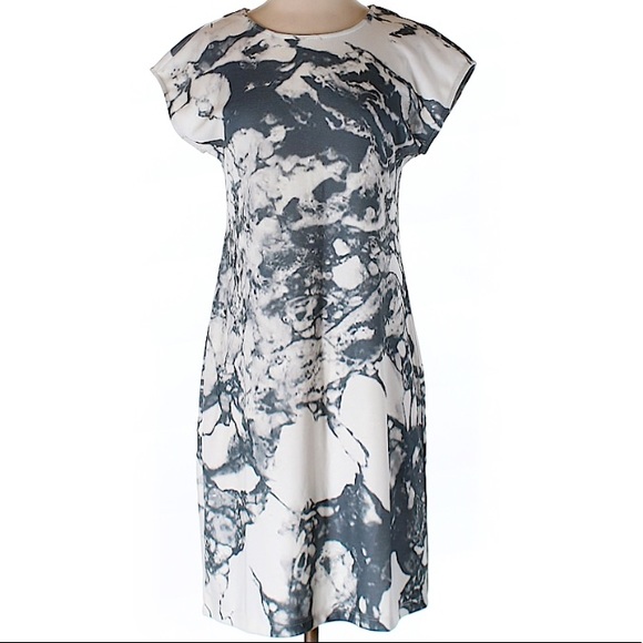 Dresses & Skirts - 🌈 Marble Print Dress